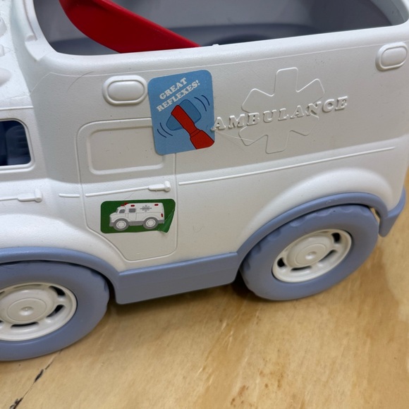 Green Toys Ambulance Truck | Eco-Friendly Kids Toy | Made in USA - Picture 3 of 7